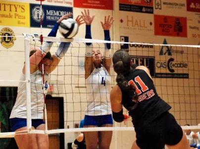 Tigers drop 5-set thriller to Cavaliers in district tourney